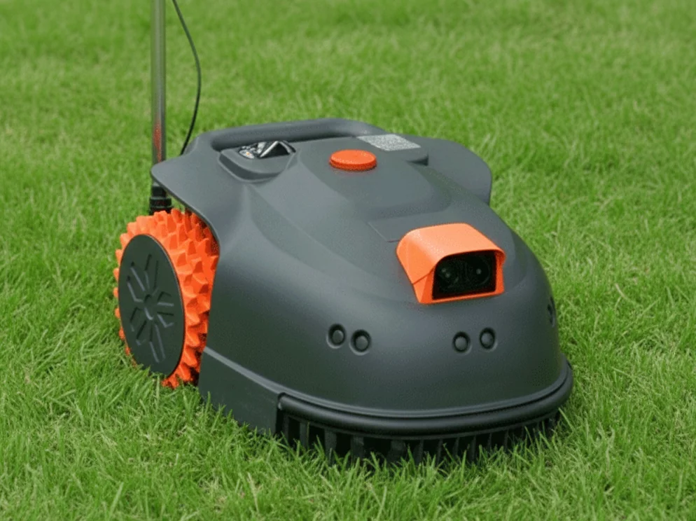 Ремонт роботов-газонокосилок в сервисном центре Remira